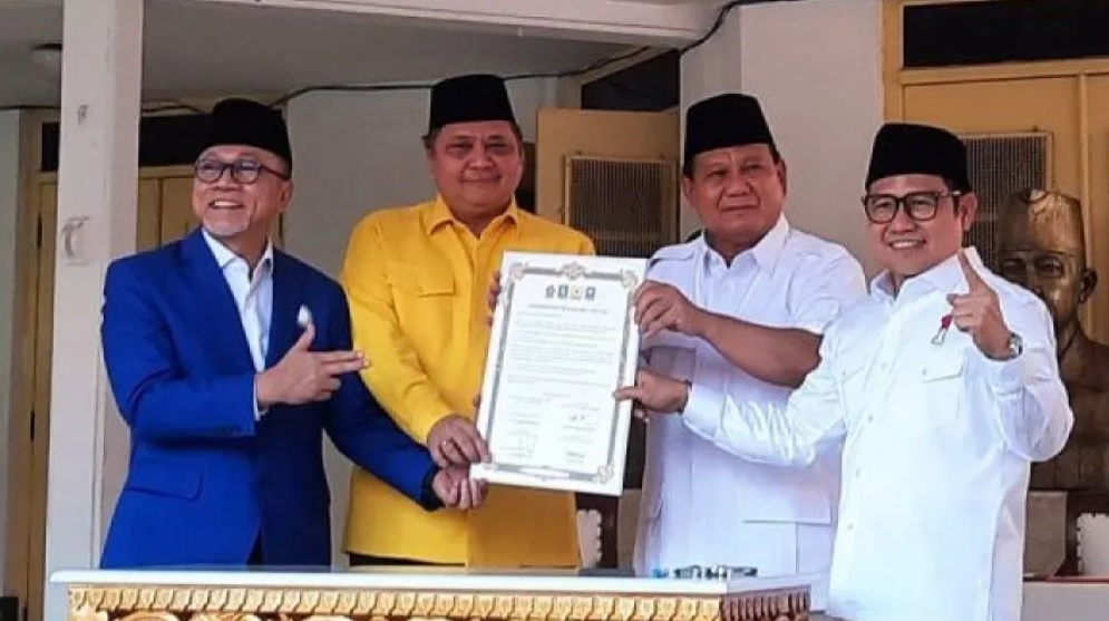 Empat pimpinan partai politik, PAN, Golkar, Gerindra dan PKB menandatangani kerja sama politik mendukung Prabowo Subianto sebagai bakal calon Presiden Pemilu 2024, di Museum Naskah Proklamasi, Jakarta, Minggu (13/8/2023). ANTARA/Laily Rahmawaty