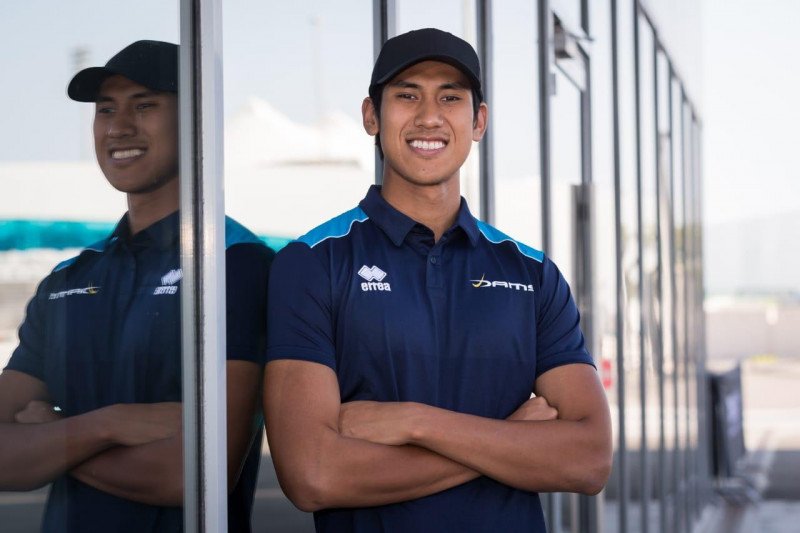 Pebalap Formula 2 asal Indonesia Sean Gelael secara resmi akan membela tim DAMS Prancis mulai musim balap 2020, berpasangan dengan Dan Ticktum dari Inggris. (ANTARA/HO-Tim Jagonya Ayam Indonesia)

