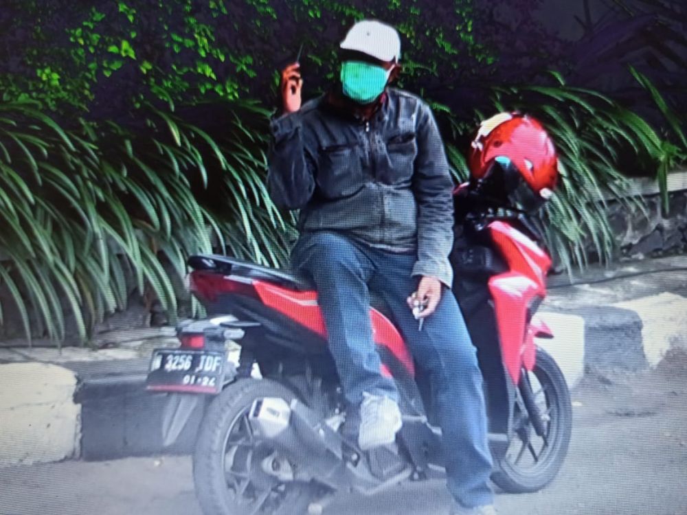 Pengendara roda dua Plat N yang ditemukan ODP oleh petugas. ( foto : Ris/hmp)