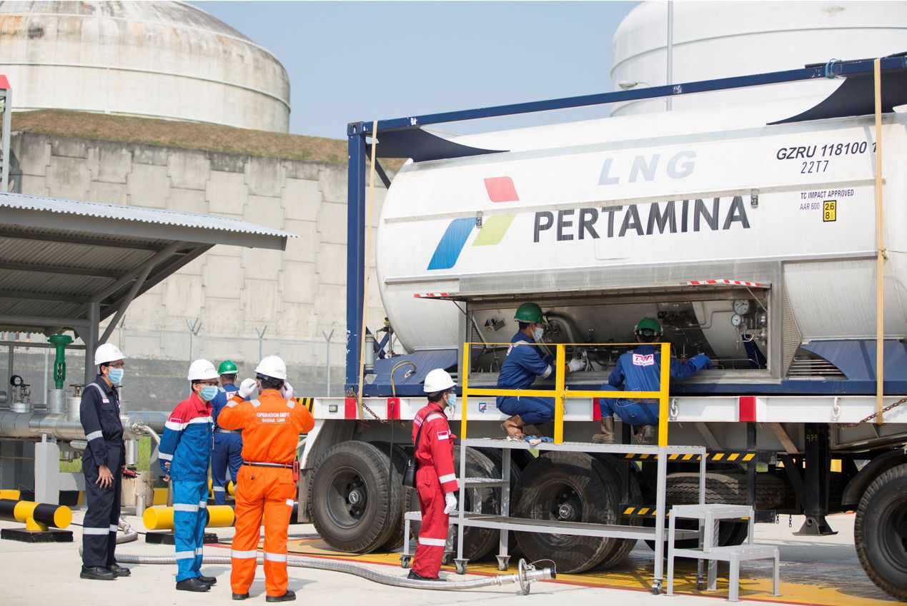 PT Pertagas Niaga selaku bagian Subholding Gas Pertamina melaksanakan uji coba pengisian LNG untuk konsumen PT Total Energi Naratama (TEN) sebagai penyedia konversi Diesel Dual Fuel Engine (DDF) di Samarinda.