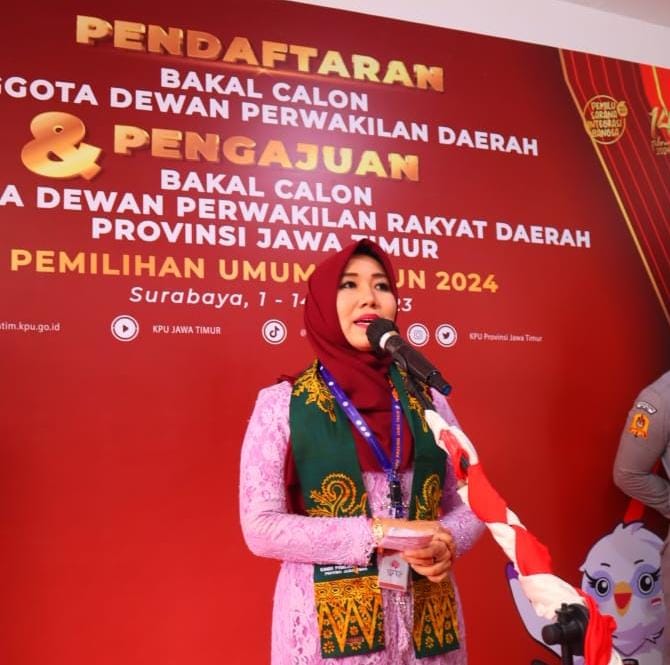 Lia Istifhama, Aktivis perempuan maju sebagai salah satu calon DPD RI Jawa Timur