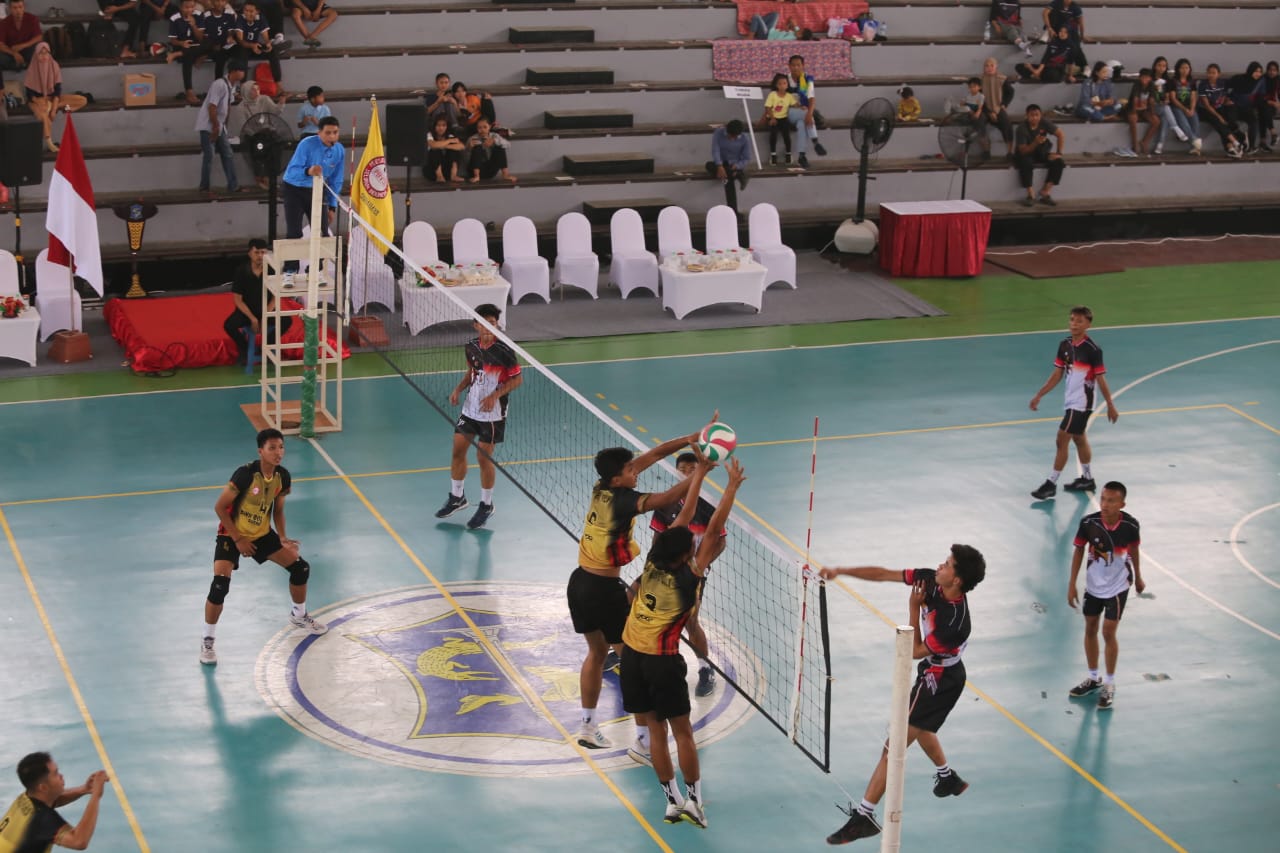 Pemkot Surabaya bersama Persatuan Bola Voli Seluruh Indonesia (PBVSI) menggelar Kejuaraan Bola Voli Piala Wali  Kota Surabaya antarklub U-17 se-Kota Surabaya