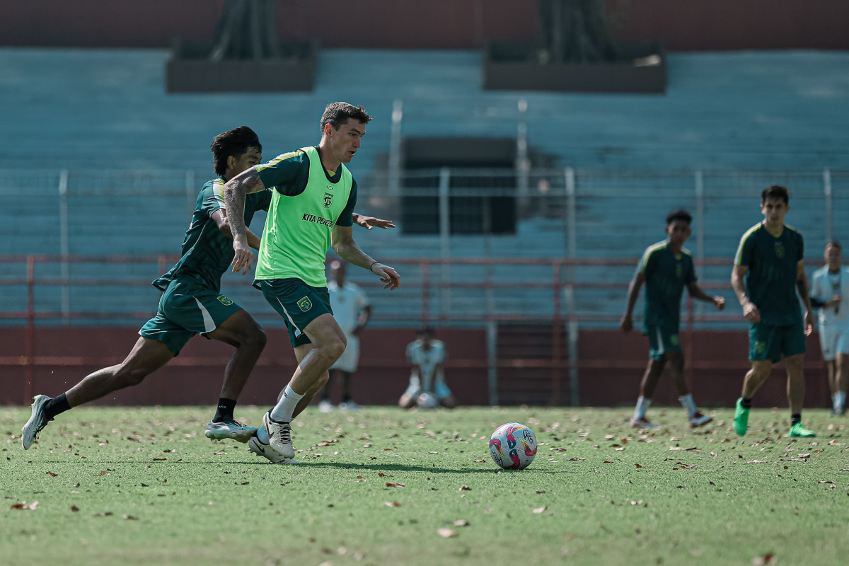 Slavko Damjanovic Awali Kiprah Gemilang Bersama Persebaya, Siap Bawa Tim Bersaing di Papan Atas