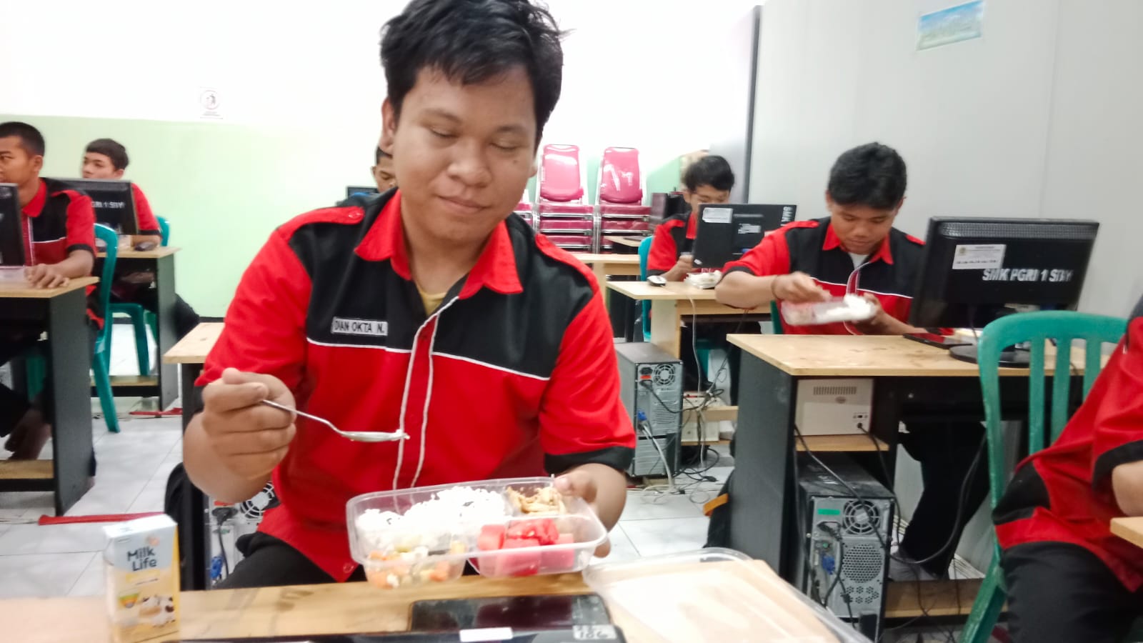 Program Makan Bergizi Gratis (MBG) yang kini menjadi fokus utama pemerintah  sudah digagas oleh Presiden Prabowo Subianto sejak 2006