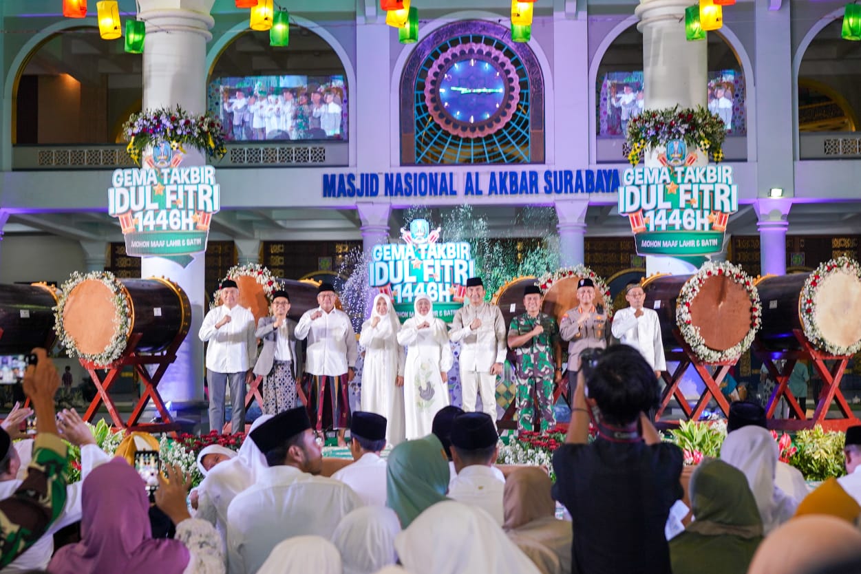 Gubernur Jawa Timur Khofifah Indar Parawansa secara resmi membuka acara ini dengan menabuh 10 bedug, didampingi jajaran Forkopimda Jatim serta Tim Rampak Bedug TNI-Polri.