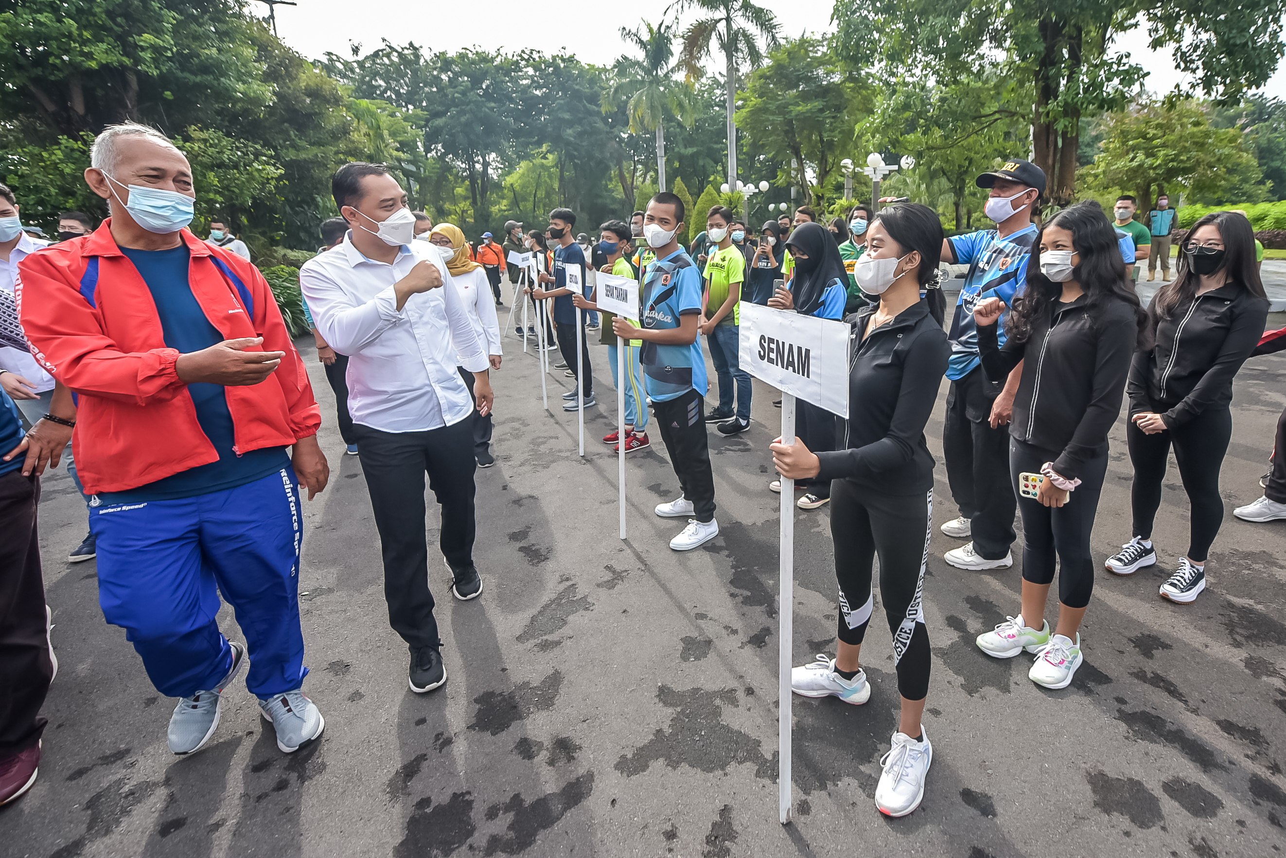 Wali Kota Surabaya Eri Cahyadi memberikan dukungan dan semangat kepada para atlet Kota Pahlawan, sekaligus membuka kegiatan Pemusatan Latihan Cabang KONI Kota Surabaya, untuk menuju Pekan Olahraga Pemerintah Provinsi (Porprov) Jawa Timur ke 7 tahun 2022, 
