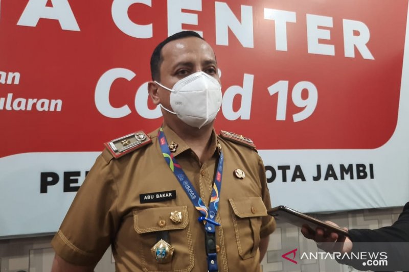Juru Bicara Pemerintah Kota Jambi Abu Bakar. ANTARA/ Muhamad Hanapi

