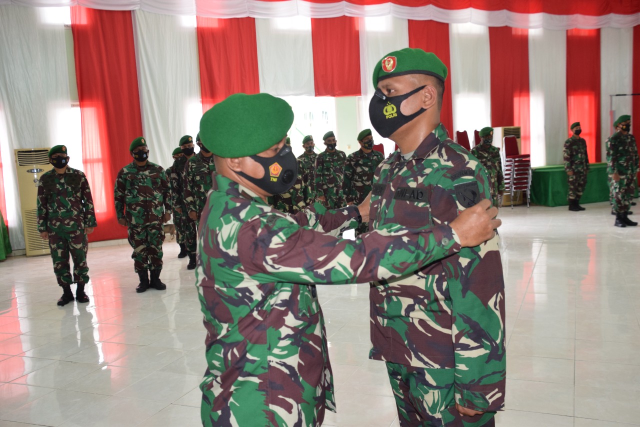 Setiap prajurit yang naik pangkat, setingkat lebih tinggi, dituntut tanggung jawab dalam melaksanakan tugasnya lebih baik lagi. HMP/BOY