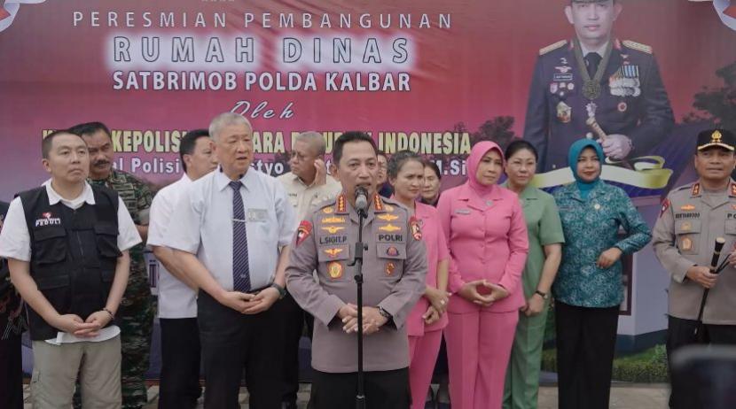 Kapolri Jenderal Listyo Sigit Prabowo menegaskan bahwa telah menginstruksikan kepada seluruh jajaran Kepolisian untuk mencari akar masalah serta melakukan pemeriksaan terkait dengan munculnya impor pakaian bekas
