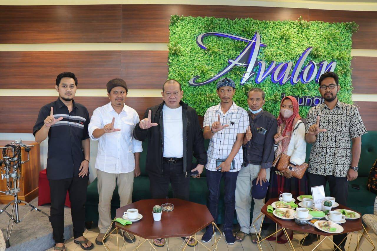 Paguyuban Peternak Rakyat Indonesia (PPRI) Kabupaten Magetan menemui Ketua DPD RI, AA LaNyalla Mahmud Mattalitti, yang tengah melakukan kegiatan reses di Jawa Timur, Jumat (25/2/2022). 