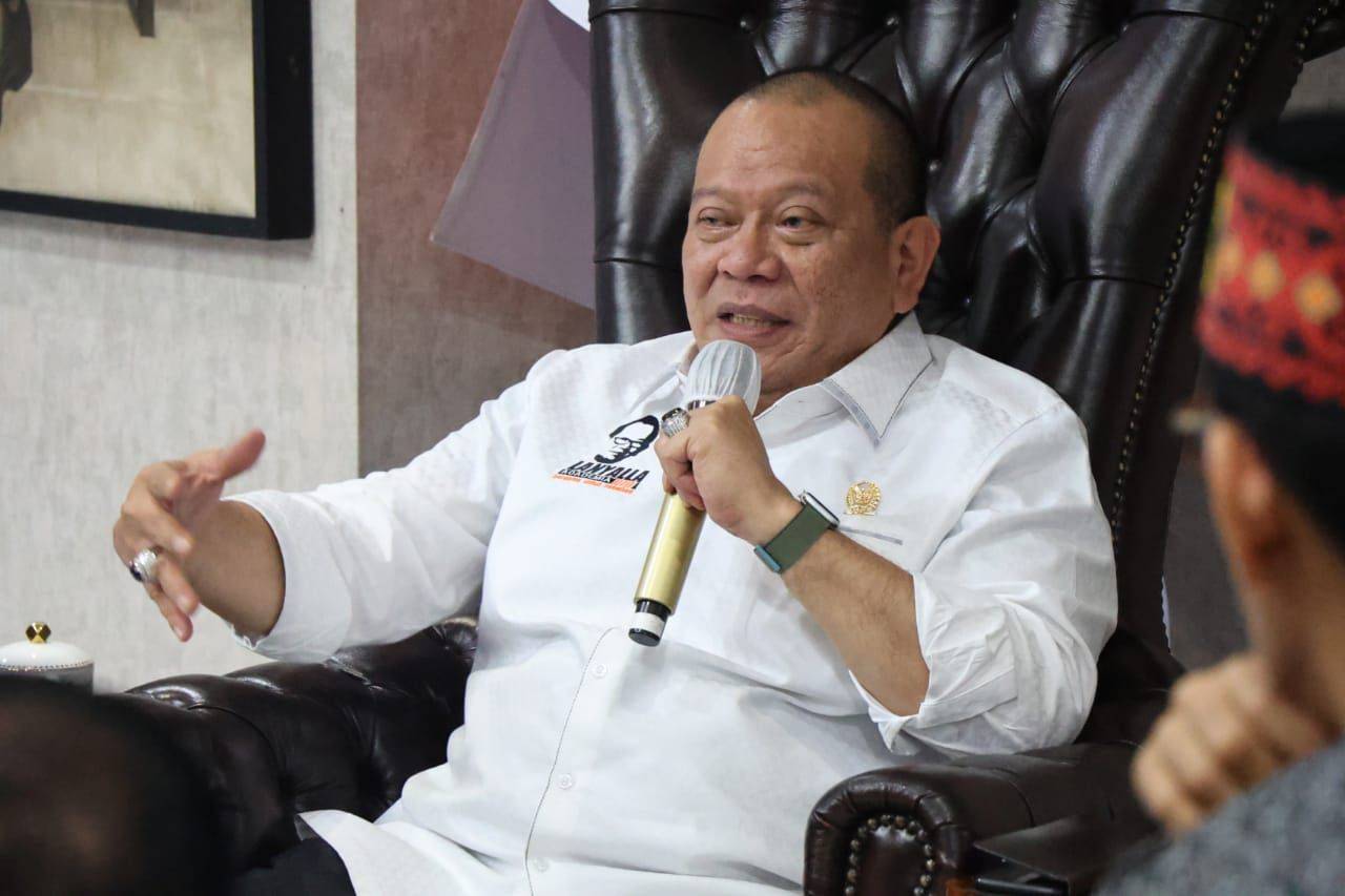 Ketua DPD RI, AA LaNyalla Mahmud Mattalitti, menilai para siswa di sekolah harus mendapatkN kurikulum kebencanaan. Terutama yang berada di daerah rentan bencana. 