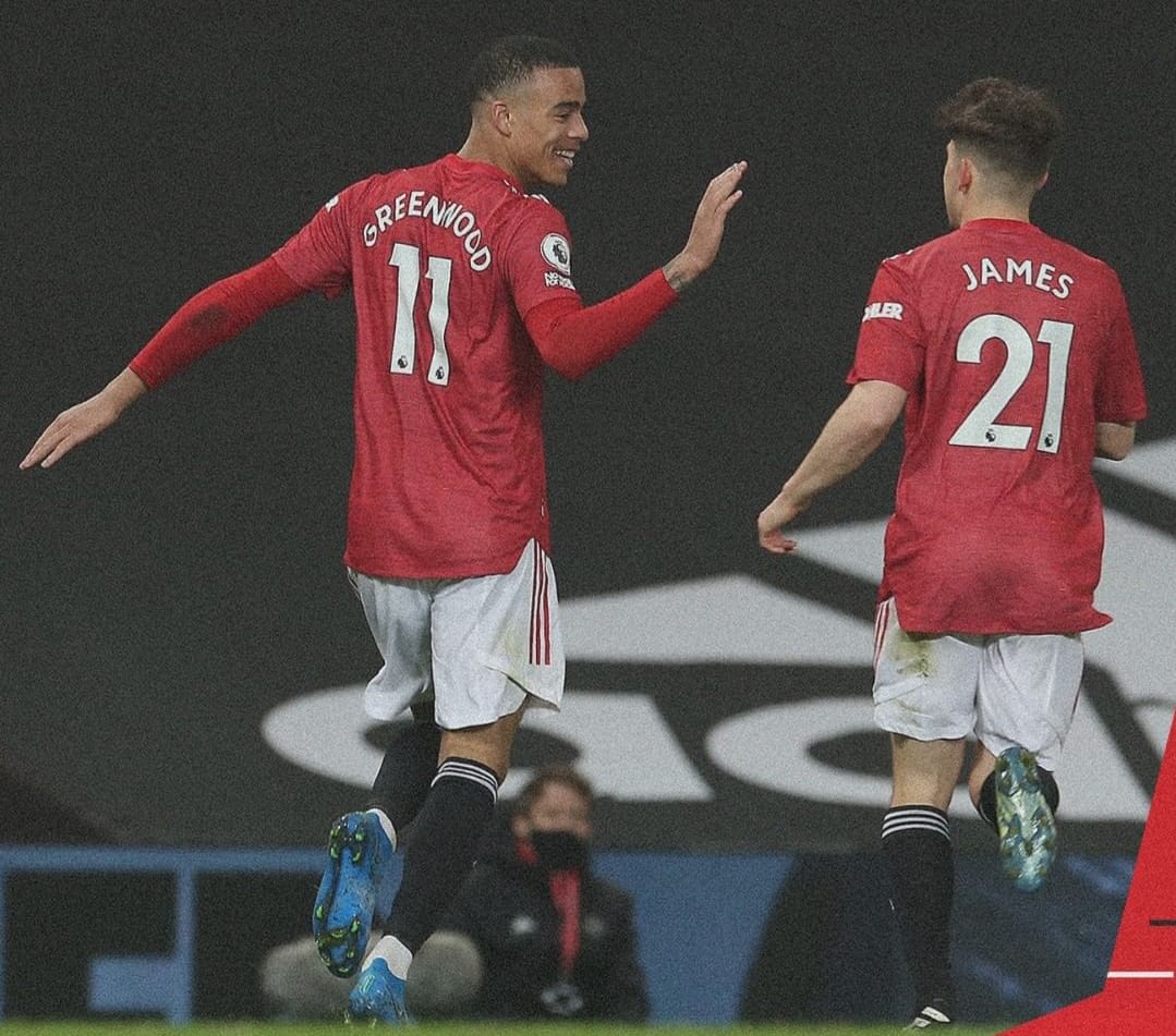 Greenwood merayakan gol dengan James di Stadion Old Trafford. IGMU