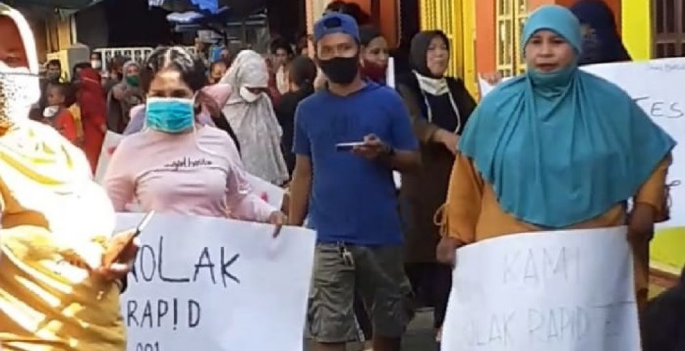 Warga Kelurahan Silale Ambon, Demo Tolak Rapid Test