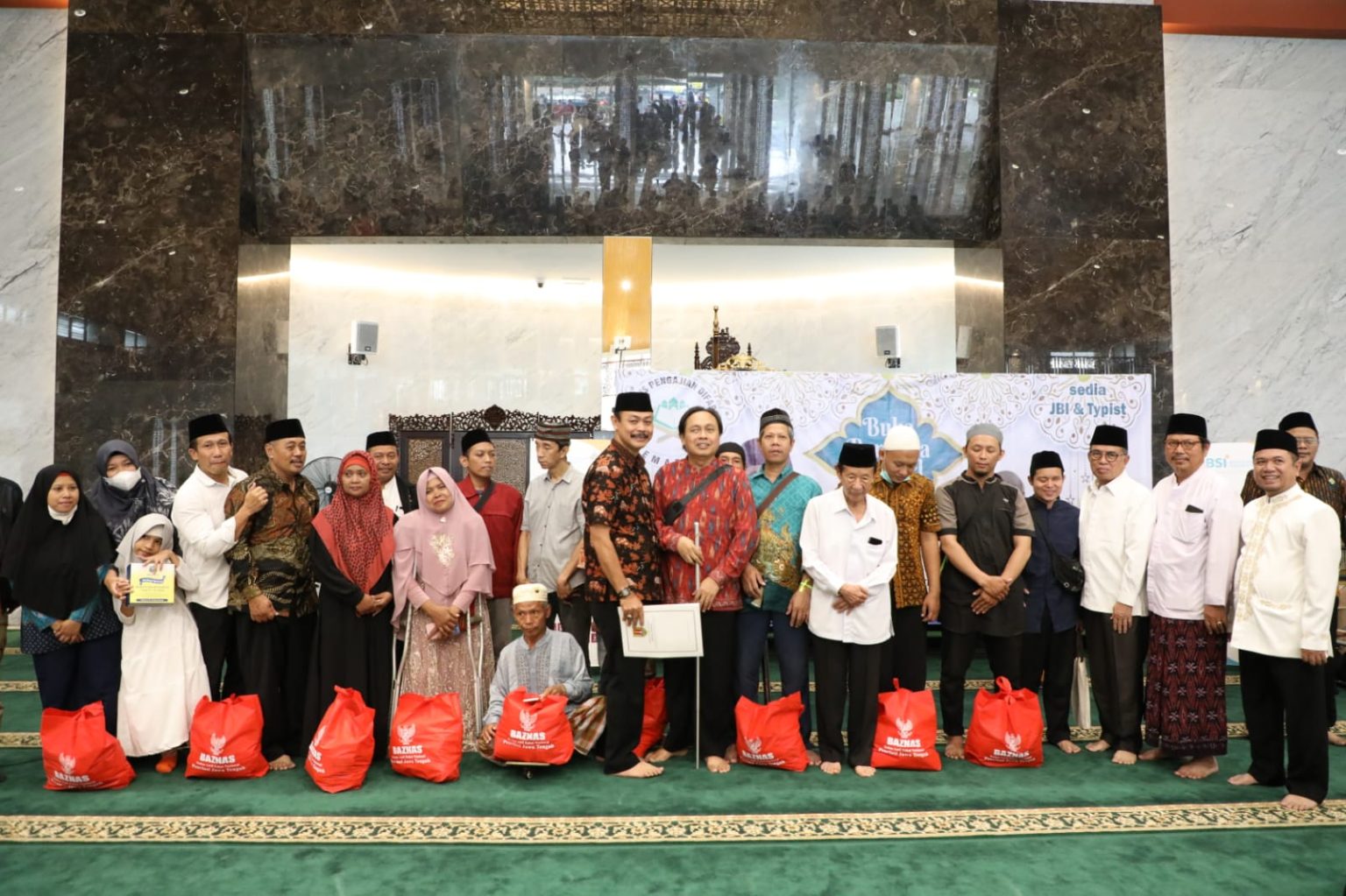 Sebanyak 400-an orang difabel yang tergabung dalam Majelis Pengajian Difabel (MPD) Kota Semarang, mengikuti kajian ramadan di Masjid Baiturrahman, Kamis (6/4/2023).