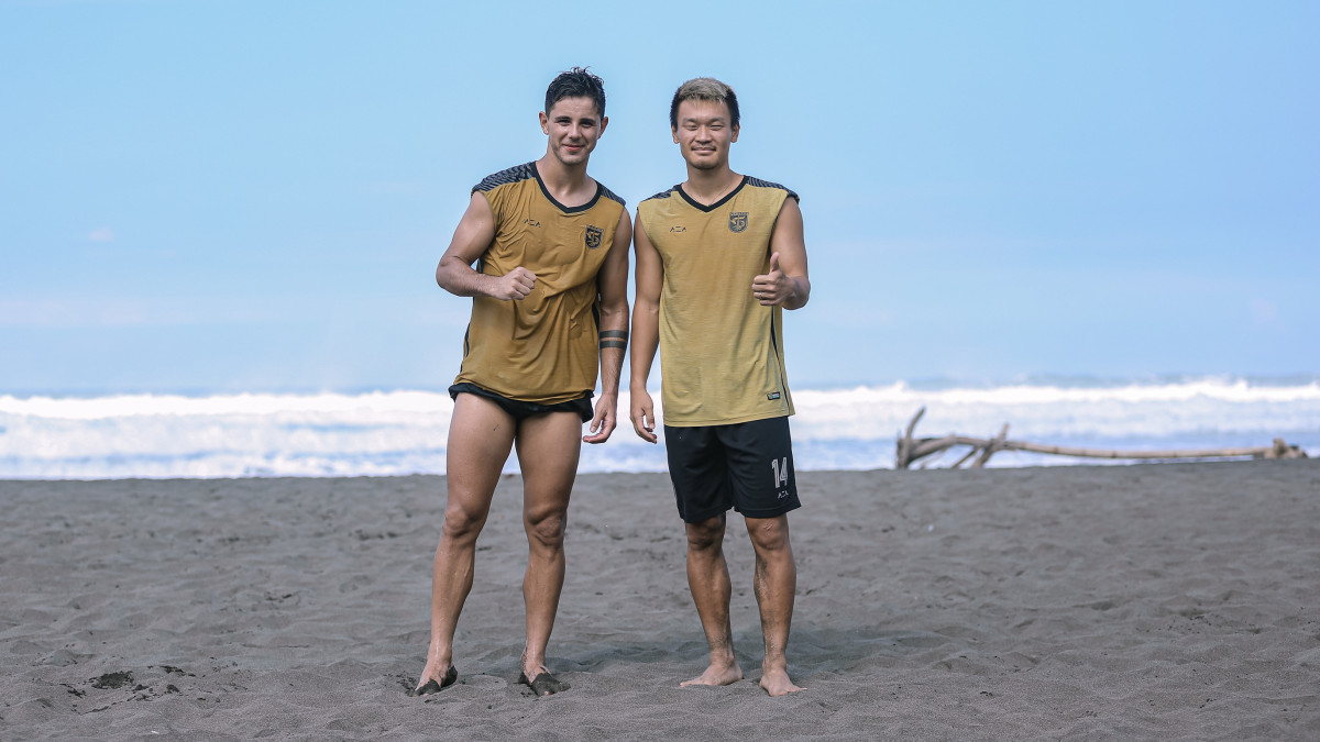 Bruno Moreira dan Sho Yamamoto menjadi duet winger yang haus gol di lini serang Bajol Ijo. (Persebaya)