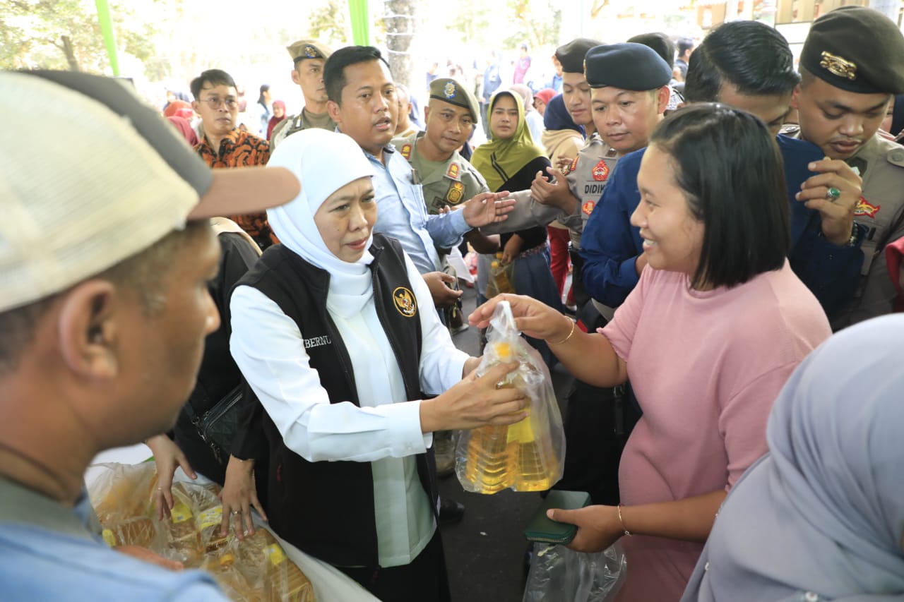 Gubernur Khofifah Pastikan Stok Beras di Jatim  Aman Hingga Akhir Tahun