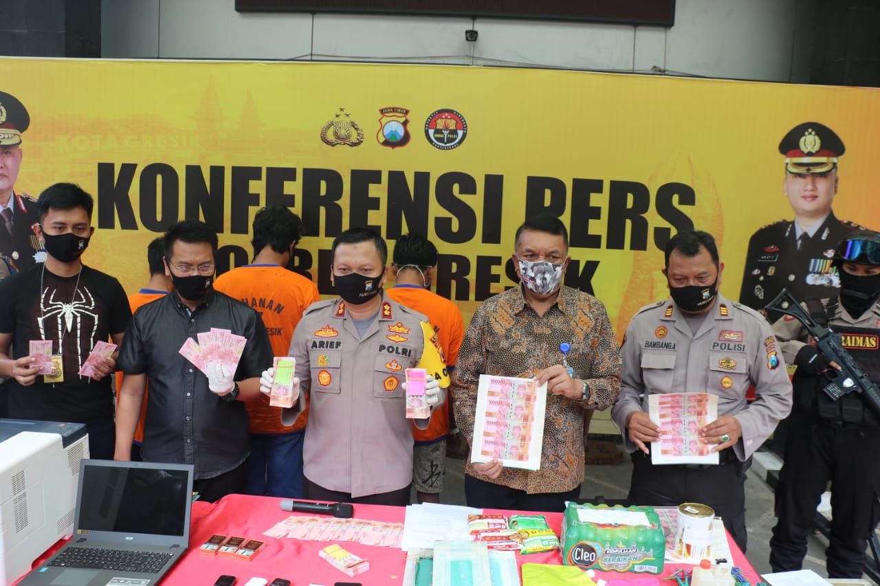 Polres Gresik Ringkus Sindikat Pengedar Uang Palsu