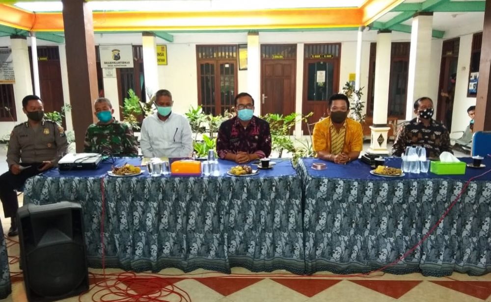 Haering soal status tanah Waduk Dusun Bendil (Foto: HMP/Firman)