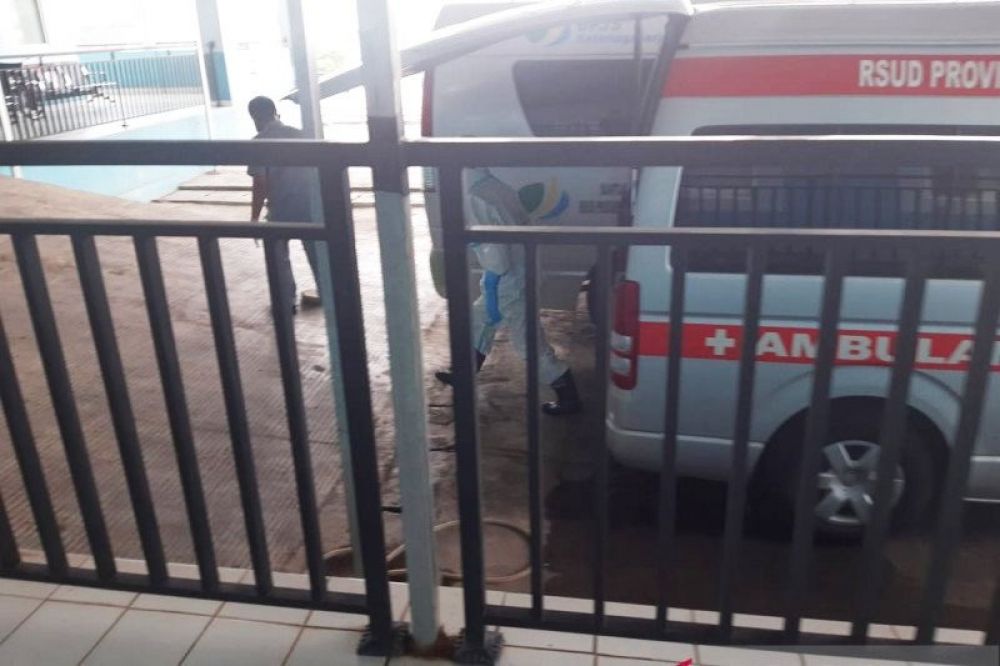 Walikota Tanjung Pinang Dilarikan ke IGD Menggunakan APD