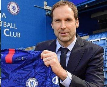 Kiper cadangan Chelsea Petr Cech. ant