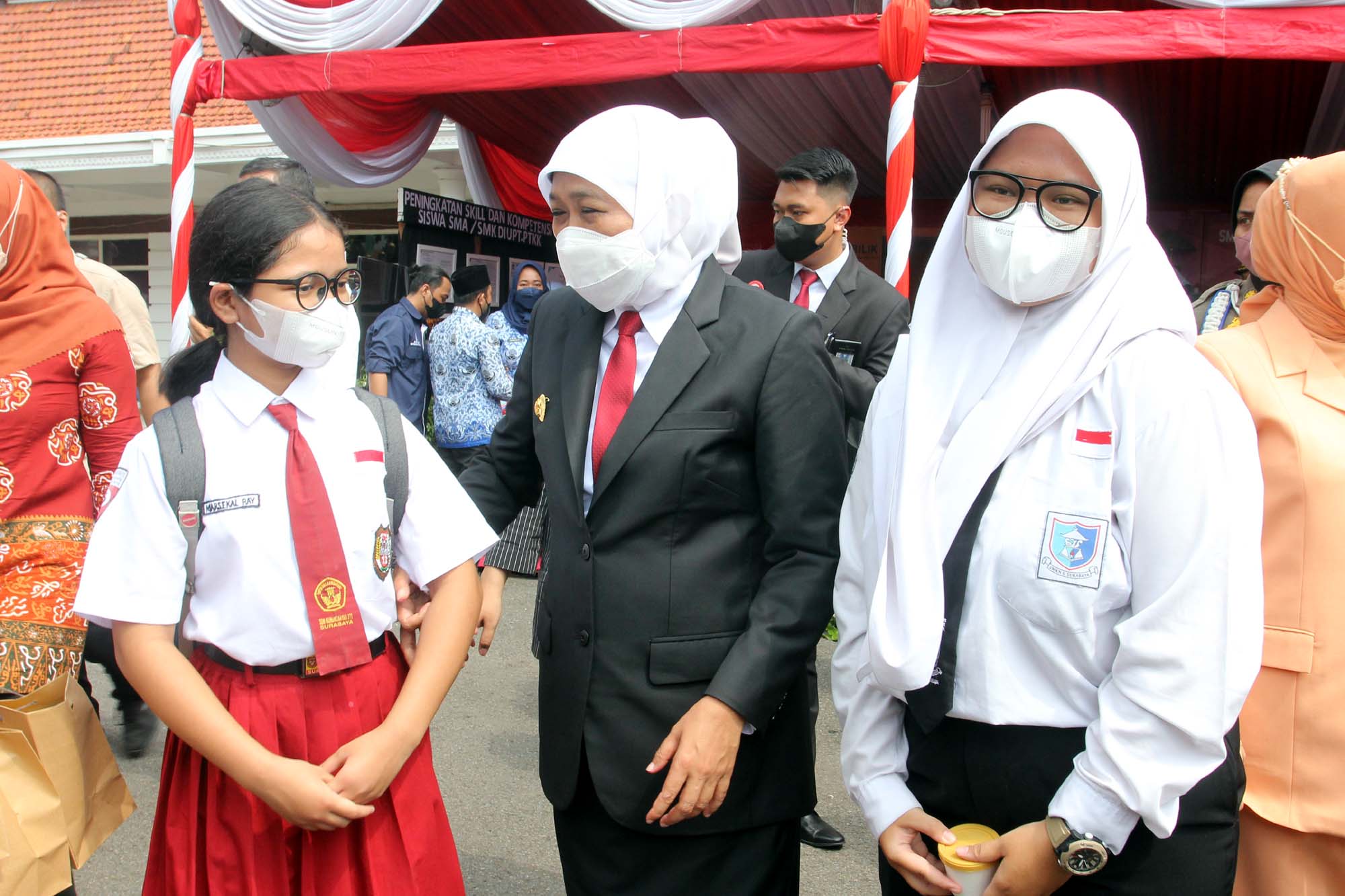 Gubernur Khofifah: Pendidikan Juga Membangun Karakter dan Peradaban