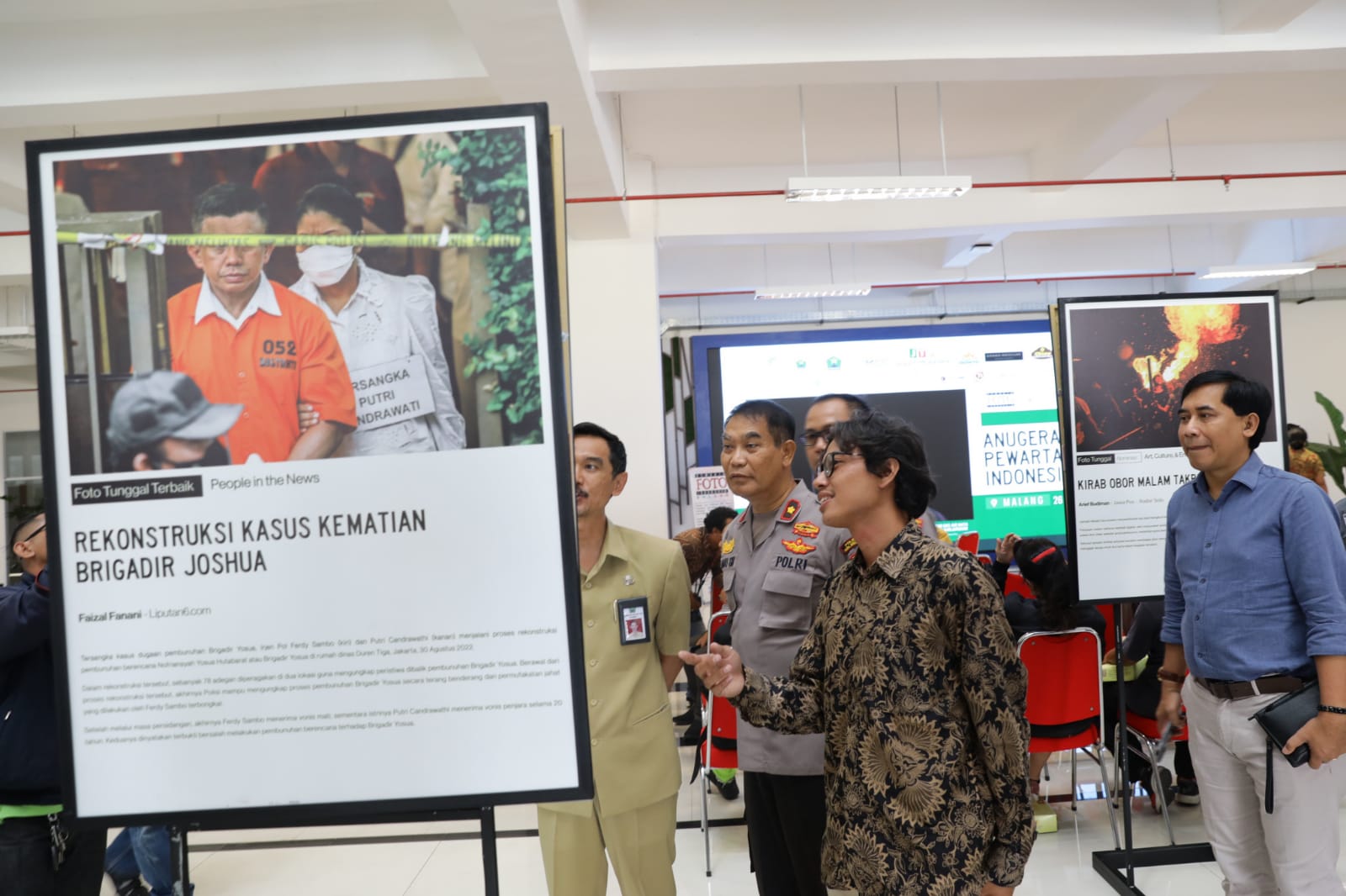 Road Show Pameran Anugerah Pewarta Foto Indonesia (APFI) 2023 yang diselenggarakan Pewarta Foto Indonesia (PFI) Malang resmi dibuka, Senin (26 Juni 2023) di Malang Creative Center (MCC) Kota Malang.