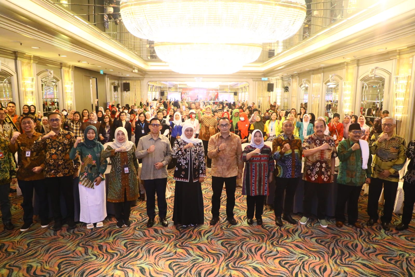 Gubernur Khofifah Tawarkan Pelatihan Ekonomi Digital Bekal Kembali Ke Tanah Air
