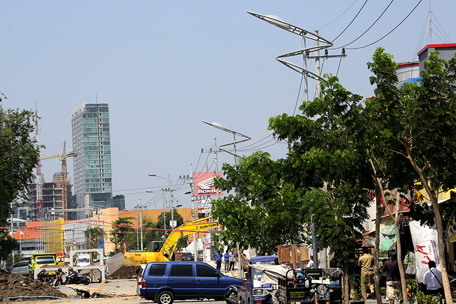 Surabaya Tambah Ribuan Lampu Jalan, Target 5.884 Unit di 2025