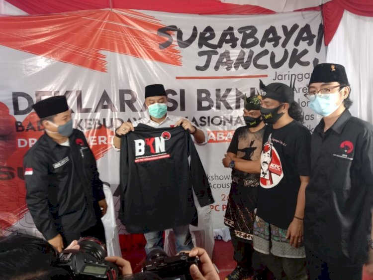 Eri Cahyadi bersama BKN di Kantor DPC PDIP Surabaya