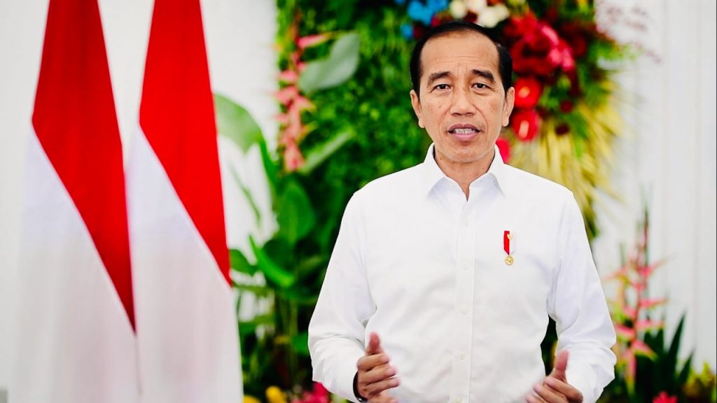  Presiden RI Joko Widodo (Jokowi) kembali mengimbau masyarakat mengenai pentingnya vaksinasi COVID-19, baik dosis pertama hingga booster kedua. Presiden menyebut hal tersebut merupakan salah satu langkah dalam menghadapi tren penyebaran COVID-19 yang kemb