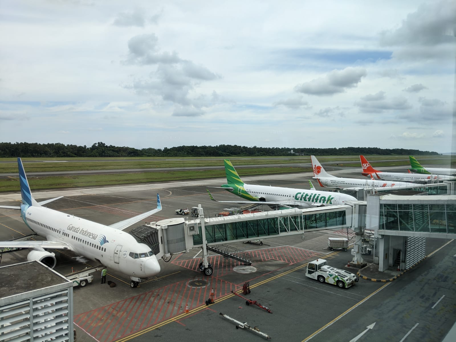 Bandara Kertajati telah resmi ditetapkan sebagai salah satu bandara embarkasi dan debarkasi haji tahun 2023/1444 Hijriah oleh Kementerian Agama. 