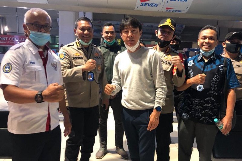 Timnas Senior dan U-19 Mulai Berlatih Jumat