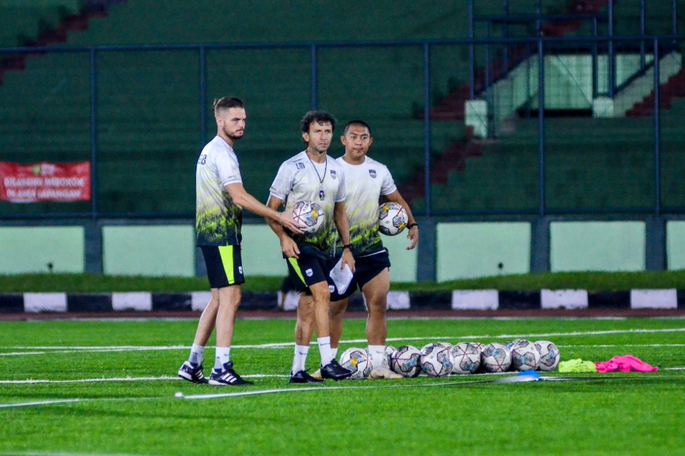 Pelatih Persija, Thomas Doll, 