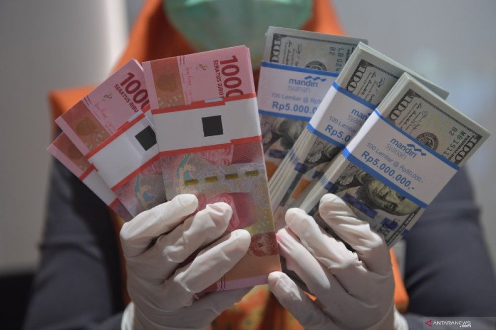 Investor Was-was Dampak COVID-19, Pasar Uang Melemah