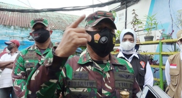  Brigjen TNI Arnold A.P. Ritiauw selaku ketua Pelaksana harian Satgas penanganan Covid -19 . ist
