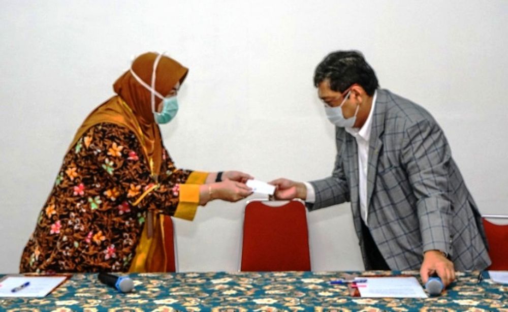 Serahkan Bantuan PCR, Puan ingin Tes Corona Makin Cepat dan Akurat