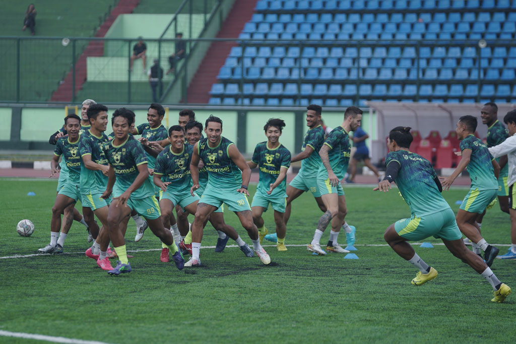 PERSIB siap melanjutkan perjuangannya di Liga 1 2022/2023. Kali ini, skuad Pangeran Biru akan bertarung menghadapi Madura United di Stadion Gelora Ratu Pamelingan Pamekasan, Jumat 20 Januari 2023.