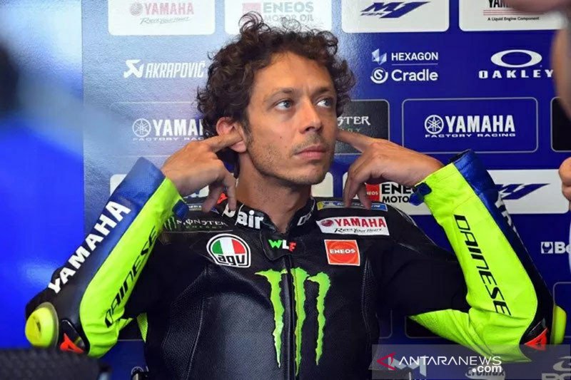 Pebalap tim Monster Energy Yamaha Valentino Rossi di sesi latihan Grand Prix San Marino, Sirkuit Misano. (12/9/2020) ANTARA/REUTERS/Massimo Pinca/pri.