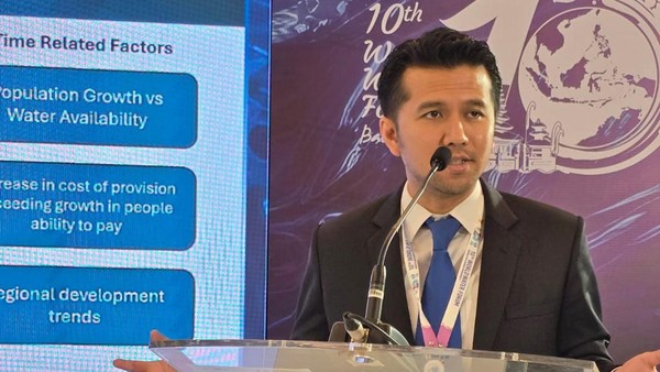 Presiden EAROPH (Eastern Regional Organization for Planning and Human Settlements) International, Emil Elestianto Dardak