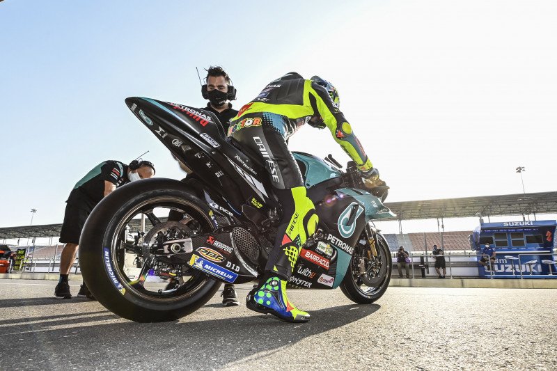 Valentino Rossi menjalani sesi tes pramusim di Sirkuit Losail, Qatar. (6/3/2021) (HO via Petronas SRT)

