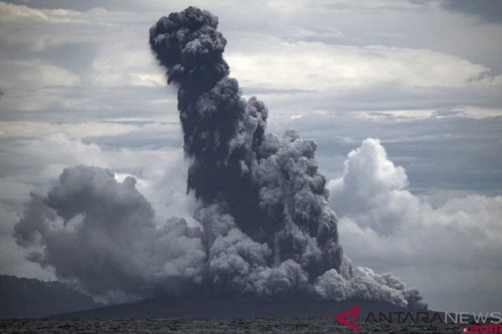 Anak Krakatau Erupsi, Semburkan Abu Vulkanik 657 Meter