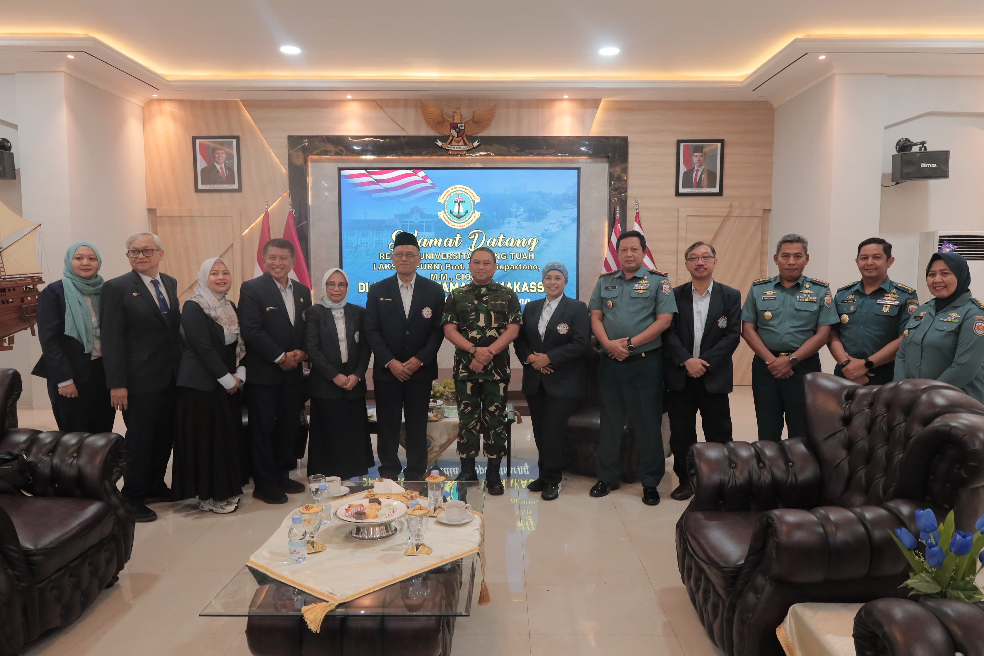 Rektor Universitas Hang Tuah Kunjungi Ladokgi Yos Sudarso dan Lantamal VI Makassar