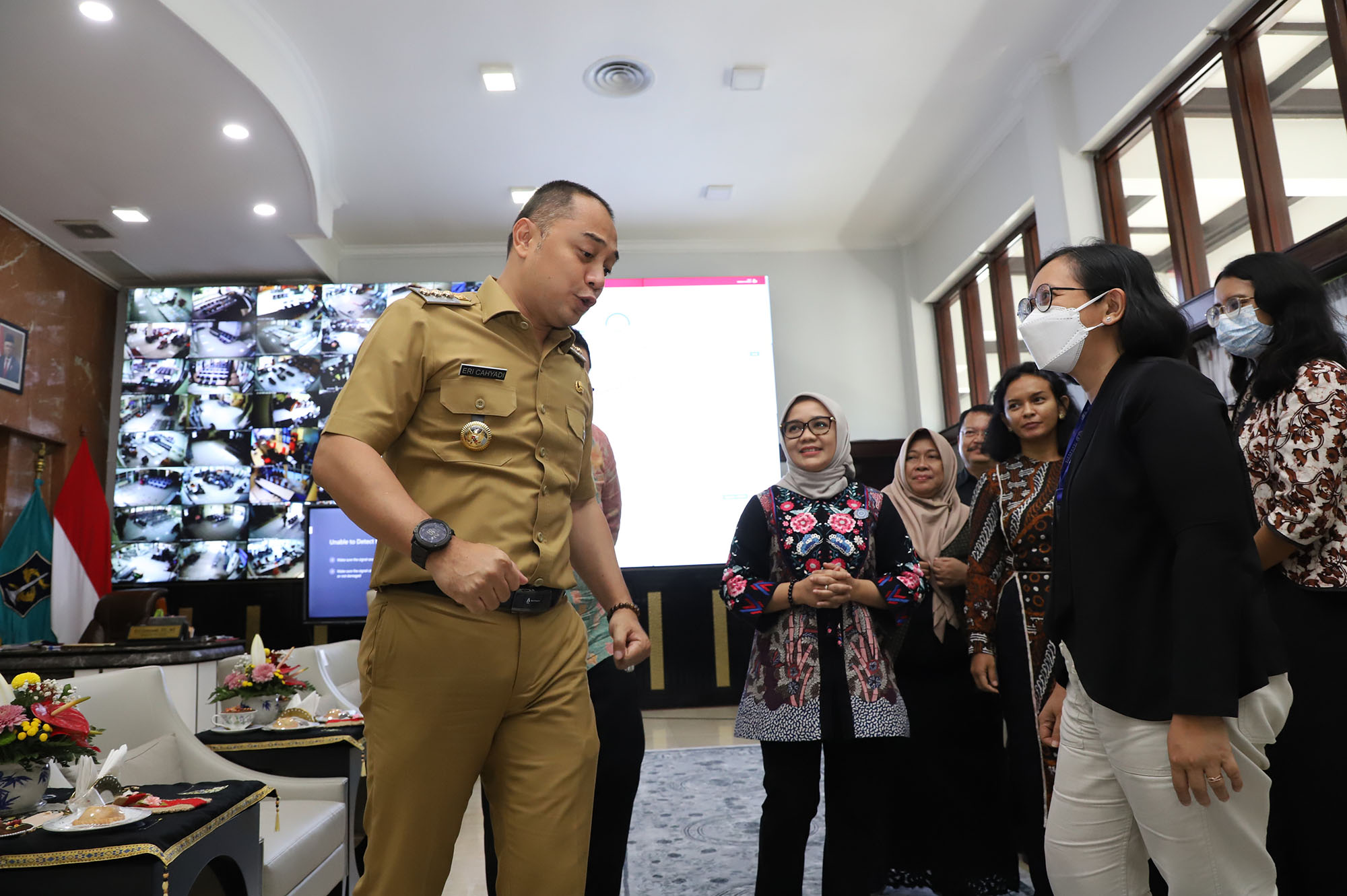 Wali Kota Surabaya Eri Cahyadi bersama jajaran Pemerintah Kota (Pemkot) Surabaya menyambut dengan hangat kedatangan Kepala Kantor UNICEF untuk Wilayah Jawa, Tubagus Arie Rukmantara