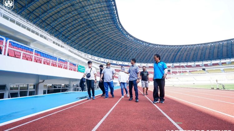 panpel pertandingan PSIS Semarang melakukan kunjungan ke Stadion Jatidiri, Semarang untuk melakukan survey sebagai tahapan mempersiapkan diri menatap kompetisi Liga 1 2022/2023.