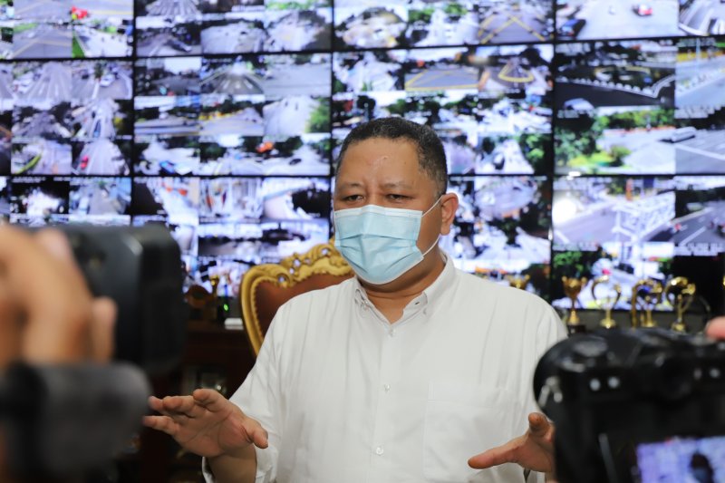 Pelaksana Tugas (Plt) Wali Kota Surabaya  Whisnu Sakti Buana (FOTO ANTARA/HO-Humas Pemkot Surabaya)
